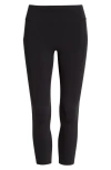On 7/8 Performance Tights In Black