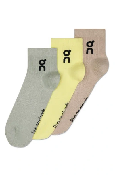 On Assorted 3-pack Logo Quarter Socks In Multi