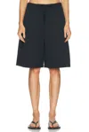 On Bermuda Short In Multi