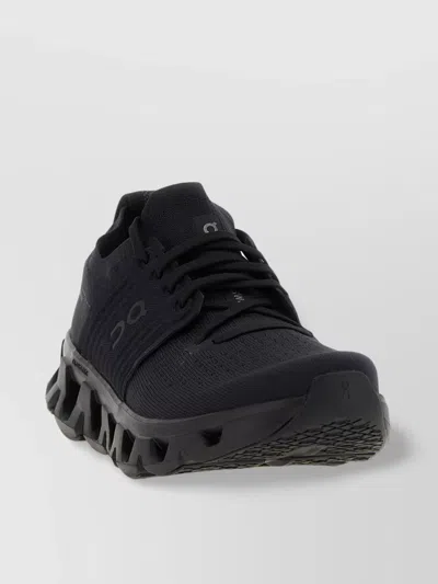 On 'breathable Cloudswift 4' Sneakers'