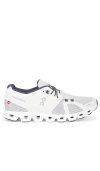 ON CLOUD 5 COMBO SNEAKER