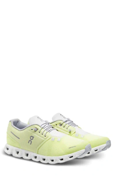 On Cloud 5 Running Shoes In Hay/frost