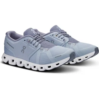 On Cloud 5 Running Shoe In Heather/ Fossil