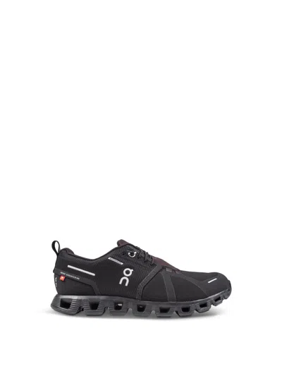 On Cloud 5 Trainers, Size 4 In Multicolor