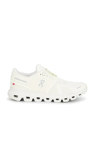 On Woman Sneakers Off White Size 5 Synthetic Fibers In Multi
