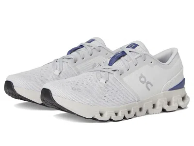 On Cloud X 4 In Gray