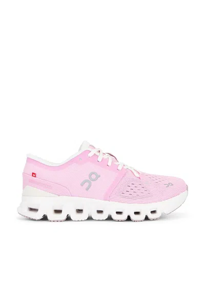 On Cloud X 4 Sneaker In Pink