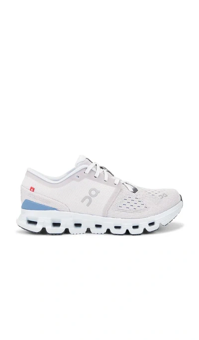 ON CLOUD X 4 SNEAKER