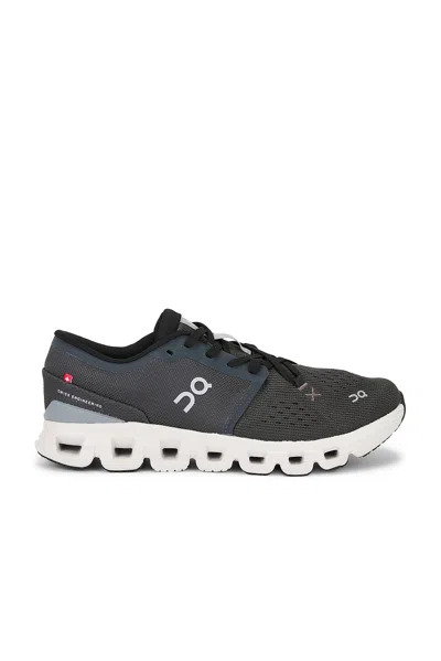 On Cloud X 4 Sneaker In Multi