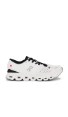 ON CLOUD X 4 SNEAKER