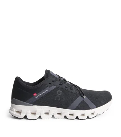 On Cloud X 4 Trainers
