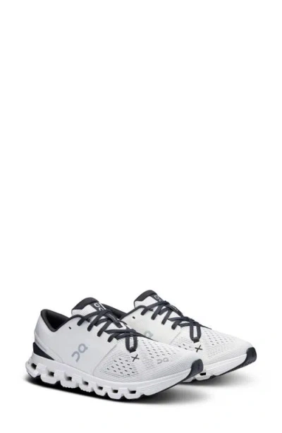 ON ON CLOUD X 4 TRAINING SHOE