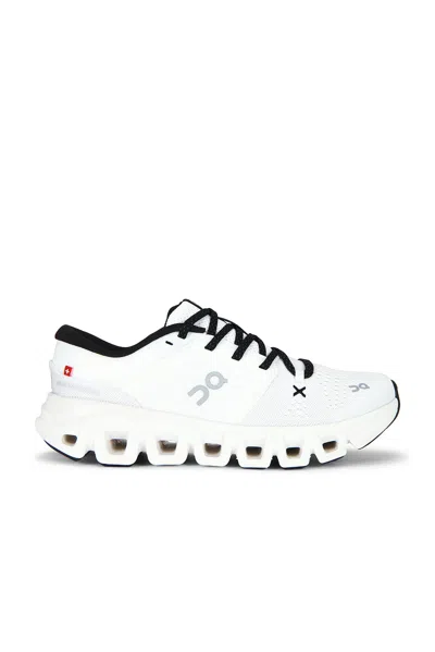 ON CLOUD X 5 SNEAKER