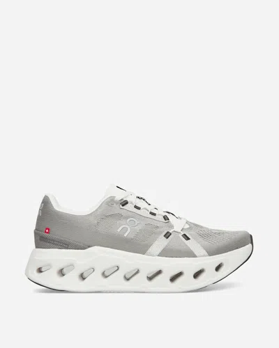 On Cloudeclipse Sneakers Alloy / In White