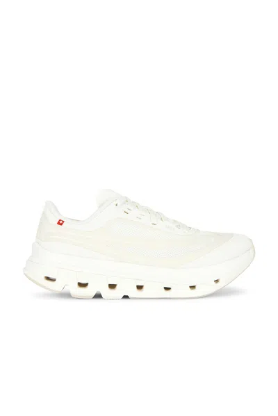 On Cloudflow 5 Ad Sneaker In White