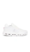 On Cloudnova 2 In White