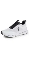 On Cloudnova Form In White/black