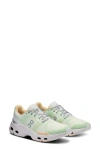 On Cloudpulse Training Shoe In Green