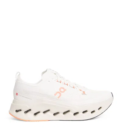 On Cloudsurfer Max Trainers