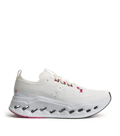 On Cloudsurfer Max Trainers In White