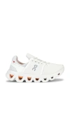 On White Cloudswift 4 Ad Mesh Breathable Sneakers In White