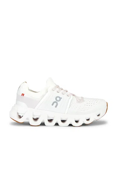 On Cloudswift 4 Ad Sneakers In White