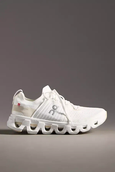 On Cloudswift 4 Sneakers In White