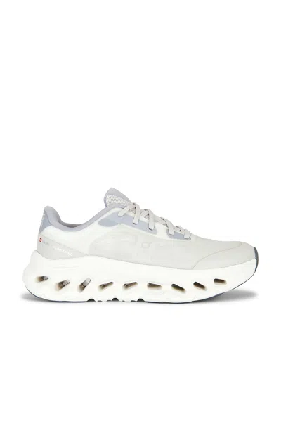 On Cloudtilt Remix Sneaker In White