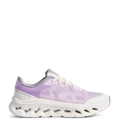 On Cloudtilt Remix Trainers In White