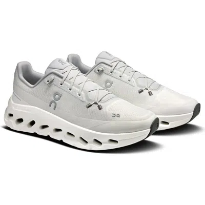 On Cloudtilt Running Shoe