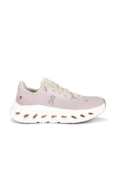 ON CLOUDTILT SNEAKER