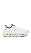 On Cloudtilt Sneaker In Pearl & Ice