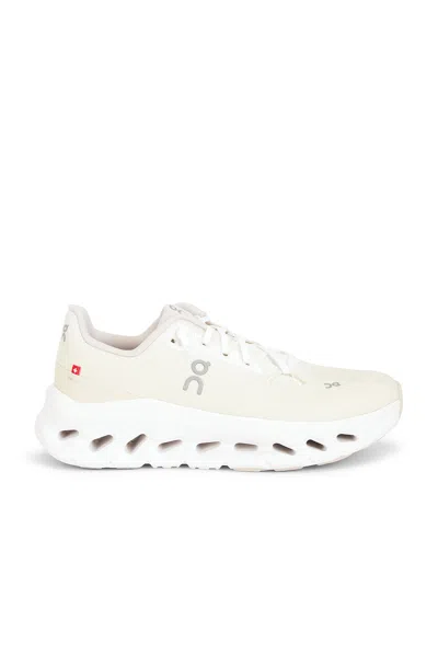 On Cloudtilt Sneaker In Neutral