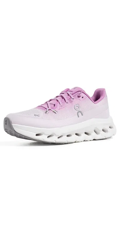 On Cloudtilt Sneakers Bloom/sakura In Multi