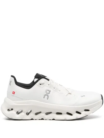 On Cloudtilt Sneakers In White