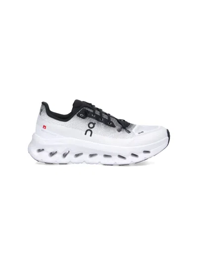 ON "CLOUDTILT" SNEAKERS