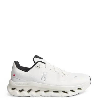 On Cloudtilt Trainers In White