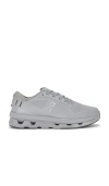On Cloudze In Gray