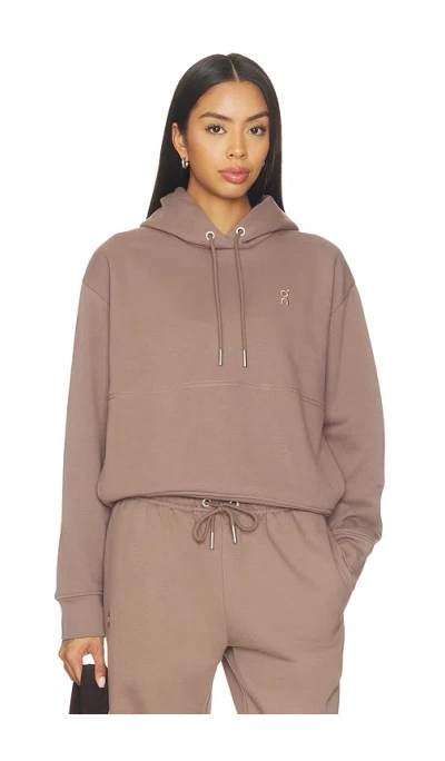 On Club Collective  후디 In Brown