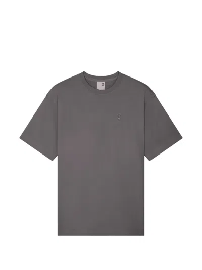 On Club Collective-t T-shirt In Gray