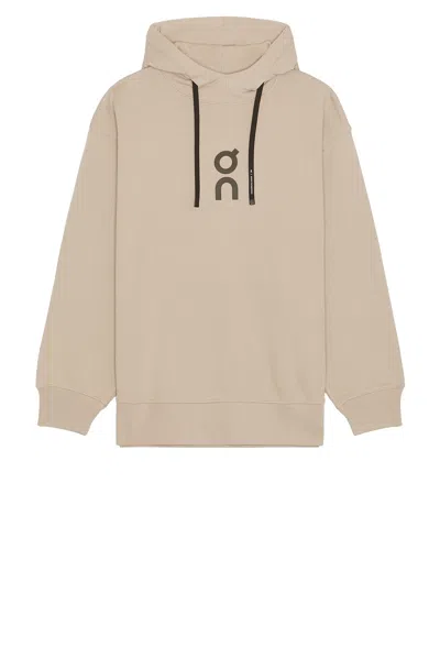 On Club Hoodie In Sand
