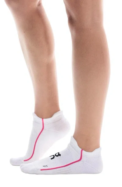 On Court Low Socks In White/pink