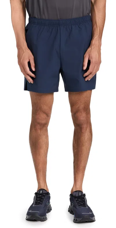 On Essential Shorts Navy