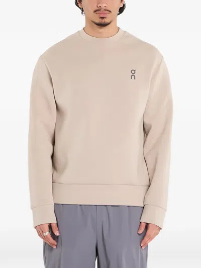 On Focus Tech Crew Sweater In Brown