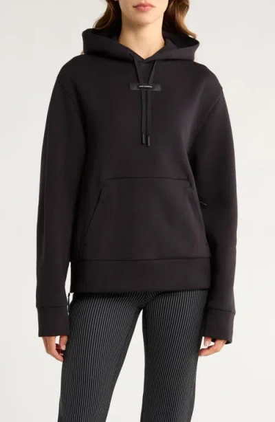 ON ON FOCUS TECH HOODIE