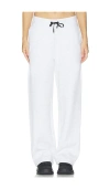 On Focus Tech Sweatpants In White
