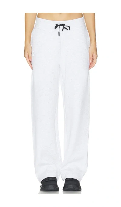 On Focus Tech Sweatpants In Crater