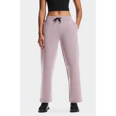 On Focus Tech Sweatpants In Pink