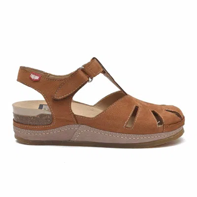 On Foot Women's Cynara 241 Sandal In Nubuck Taba In Brown