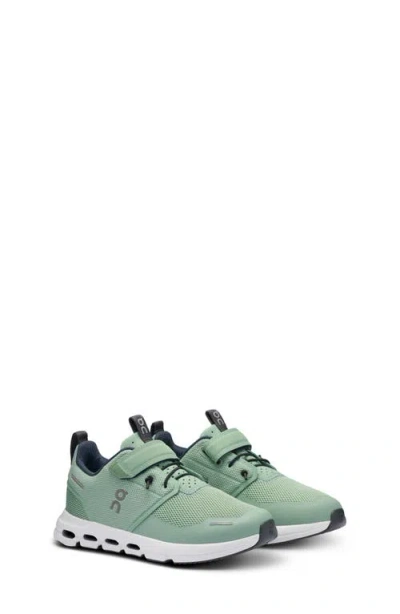 On Kids' Cloud Play Running Sneaker